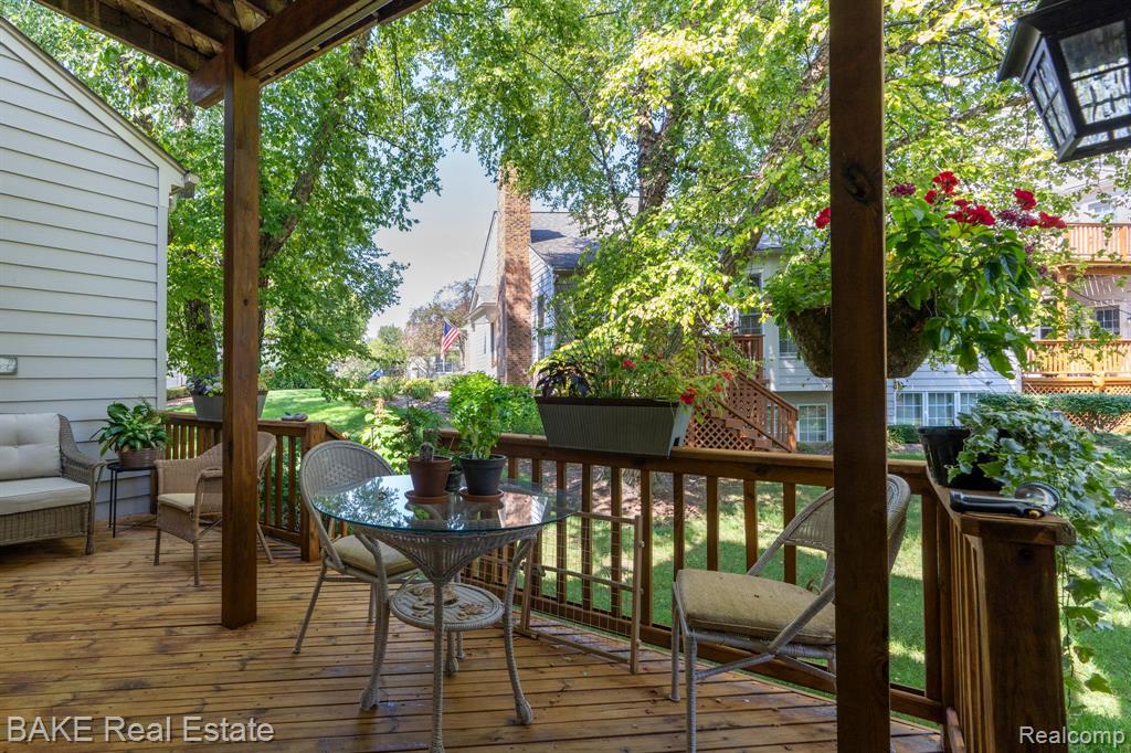 39470 Champion Court, Northville, MI 48168 — Photo 7