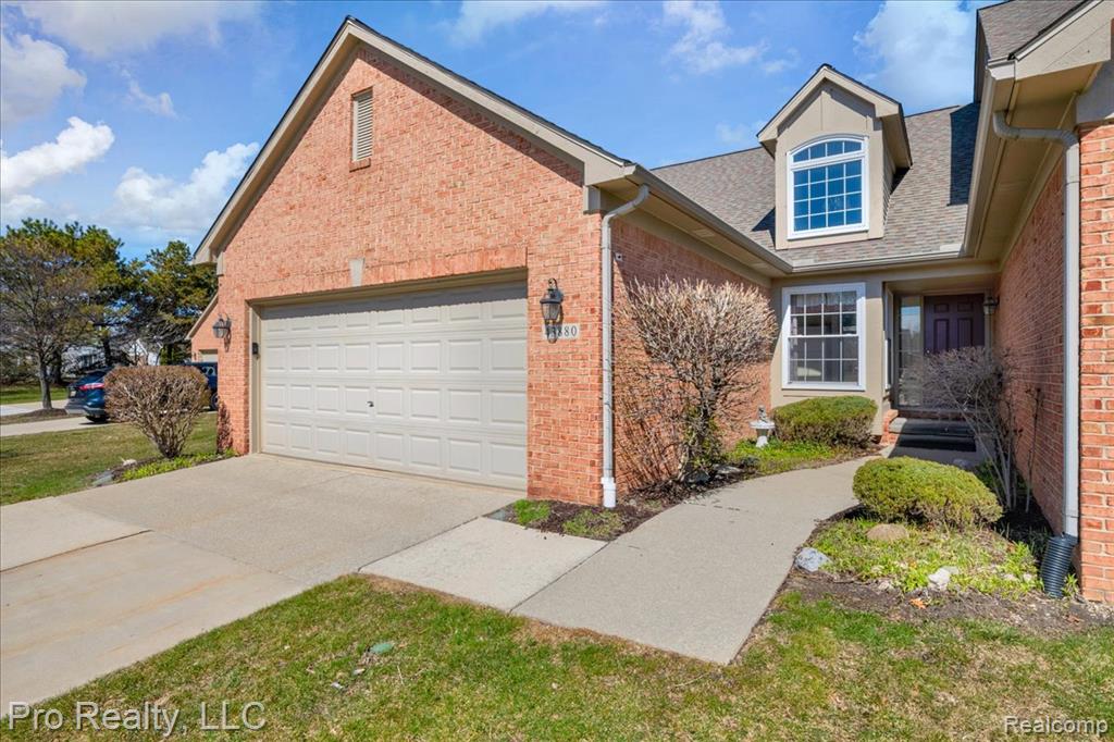 43880 Cherry Grove Court W, Canton, MI 48188 — Photo 3