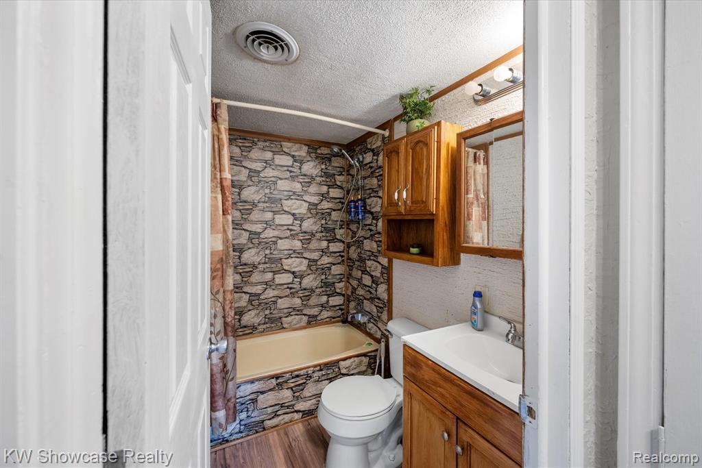 2916 Navarre Boulevard, Monroe, MI 48162 — Photo 11