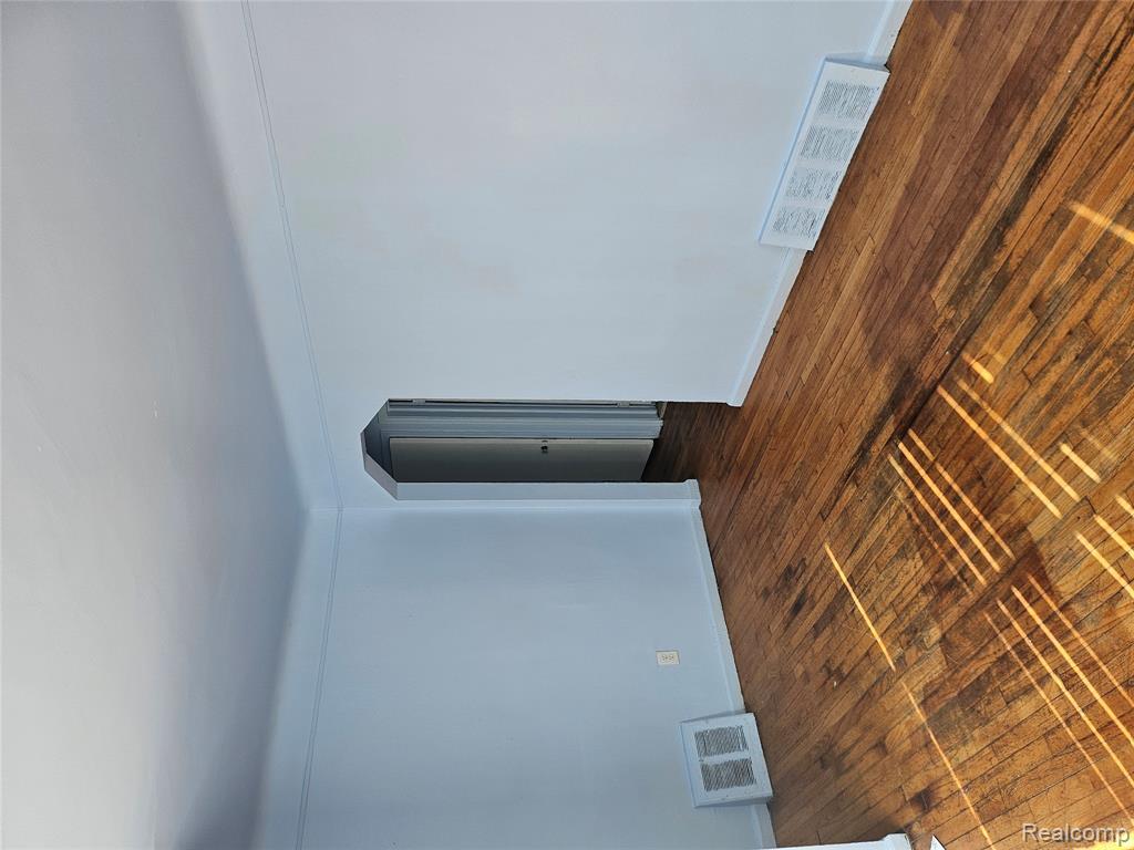 15340 Braile, Detroit, MI 48223 — Photo 2