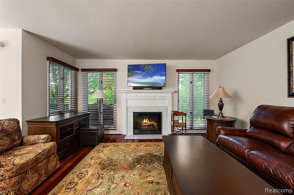 968 Golfview Court, Rochester Hills, MI 48307 — Photo 15