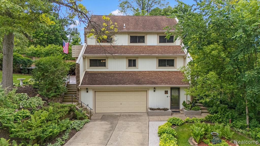 3325 Proctor Lane, Oakland, MI