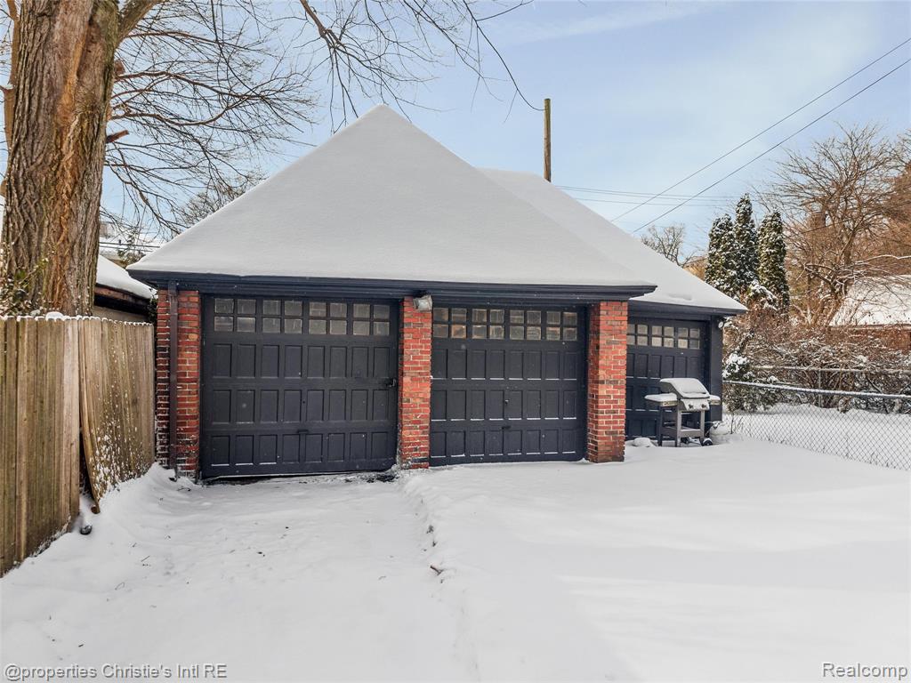 19435 Shrewsbury Road, Detroit, MI 48221 — Photo 68