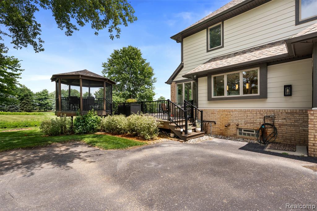 55550 Lee Road, New Hudson, MI 48165 — Photo 68