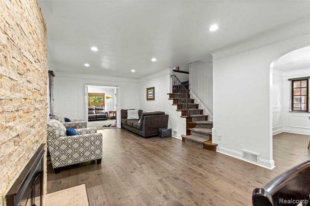 745 Beechmont Street, Dearborn, MI 48124 — Photo 10