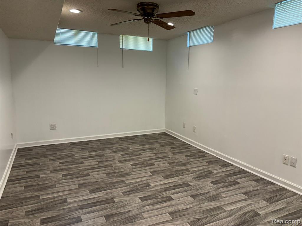 26411 SUMMERDALE Drive, Southfield, MI 48033 — Photo 9