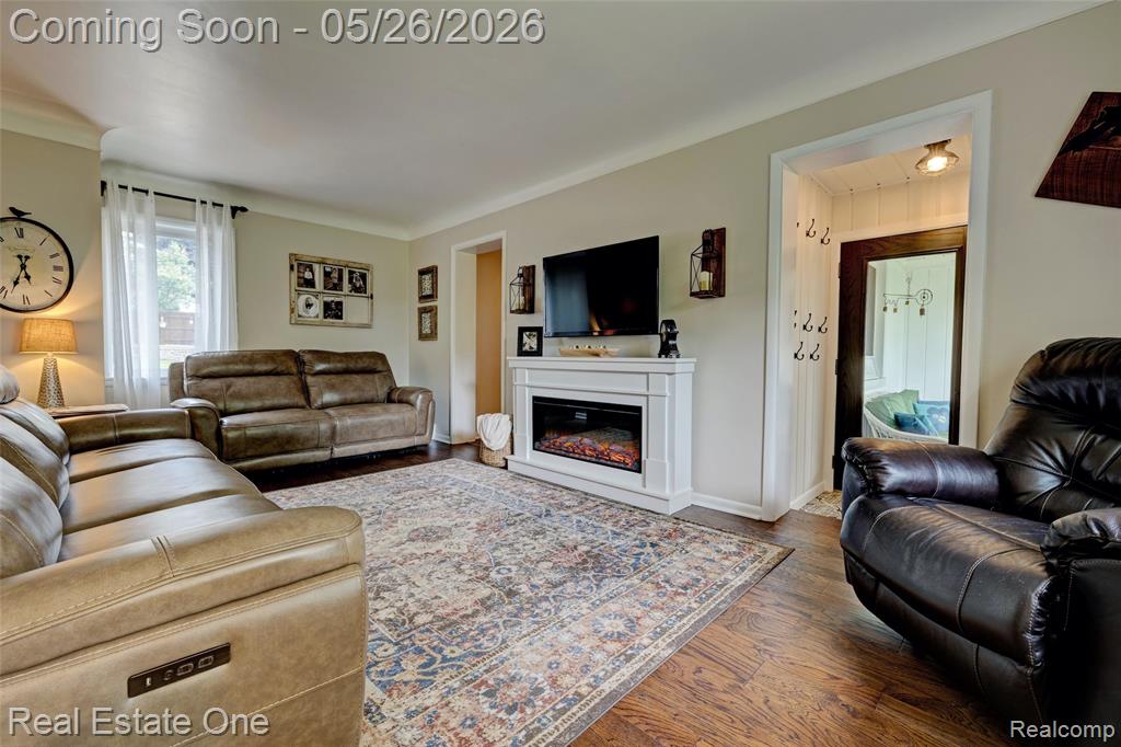 6394 Manson Drive, Waterford, MI 48329 — Photo 4
