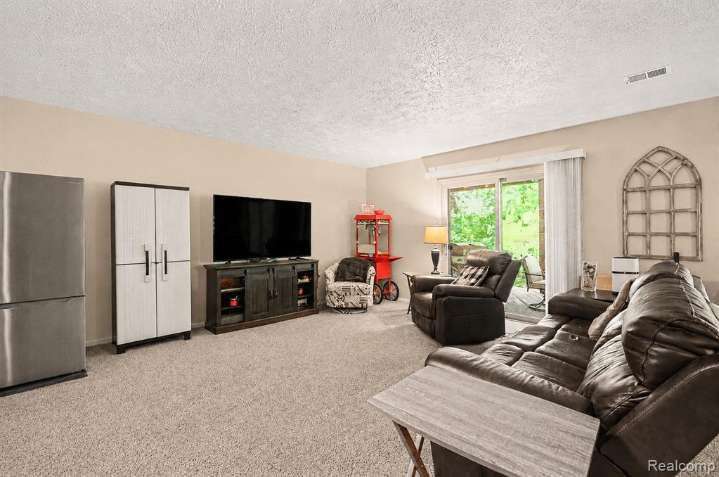 6638 Ridgeview Drive, Clarkston, MI — Photo 18