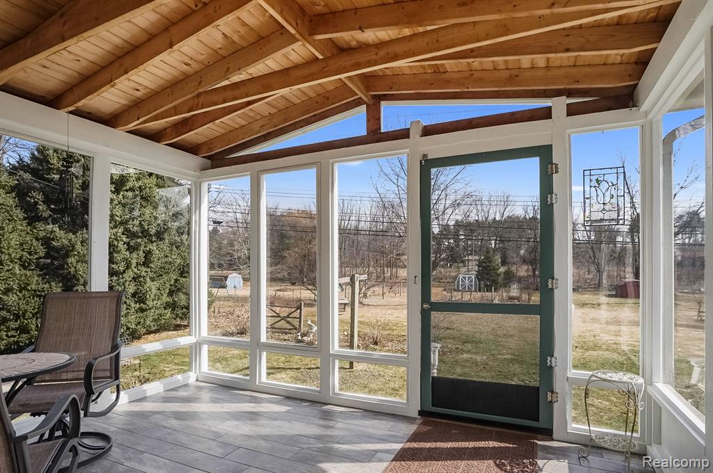 6820 WALTERS Road, Clarkston, MI — Photo 46