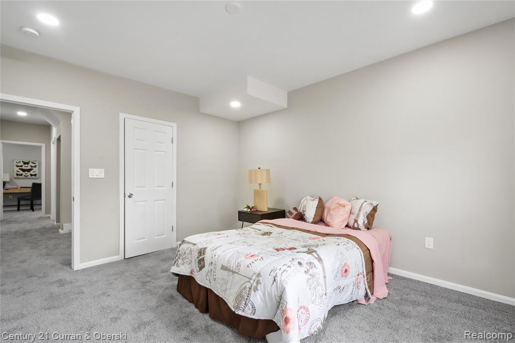 65 Melbourne Street, Detroit, MI 48202 — Photo 20