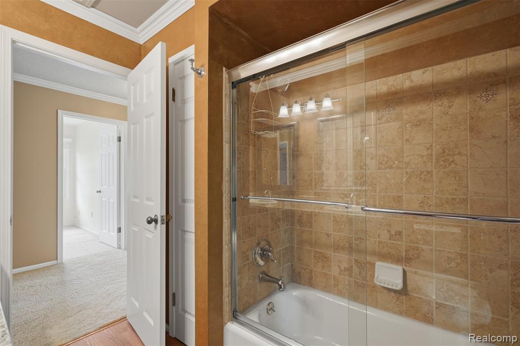 9277 Burning Tree Drive, Grand Blanc, MI 48439 — Photo 40