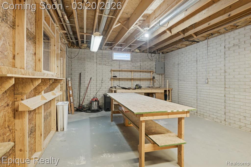 1331 SUNSET Boulevard, Flint, MI 48507 — Photo 25