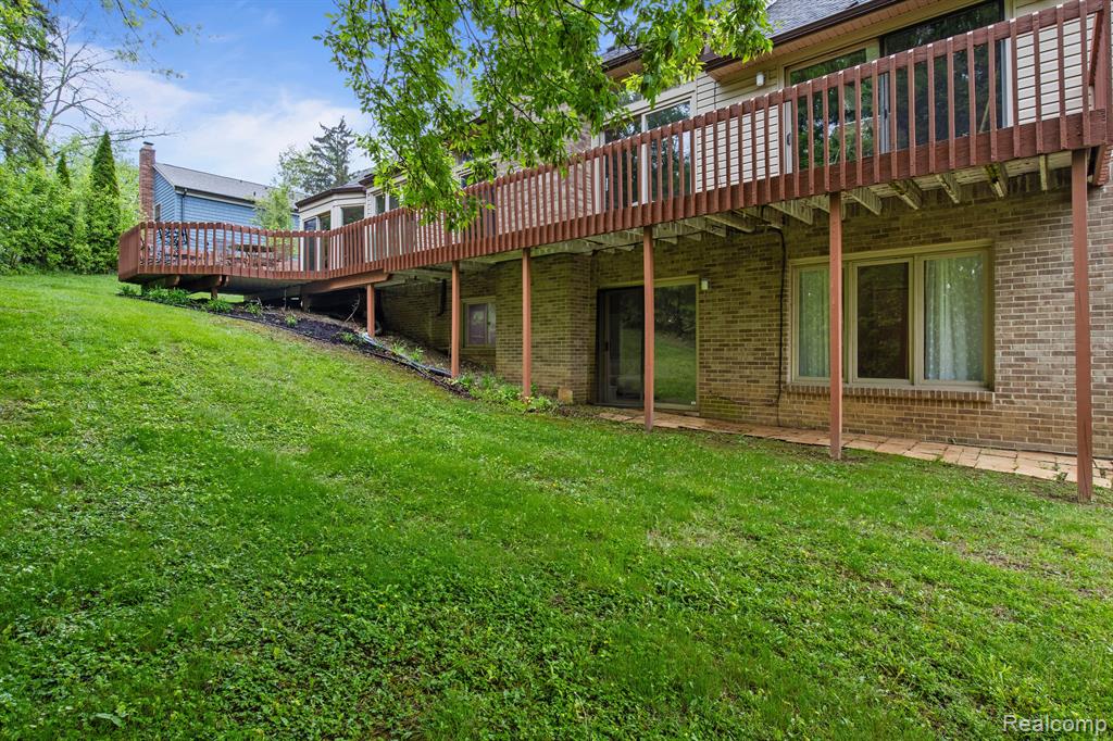 4578 PINE VILLAGE Drive, West Bloomfield, MI 48323 — Photo 48