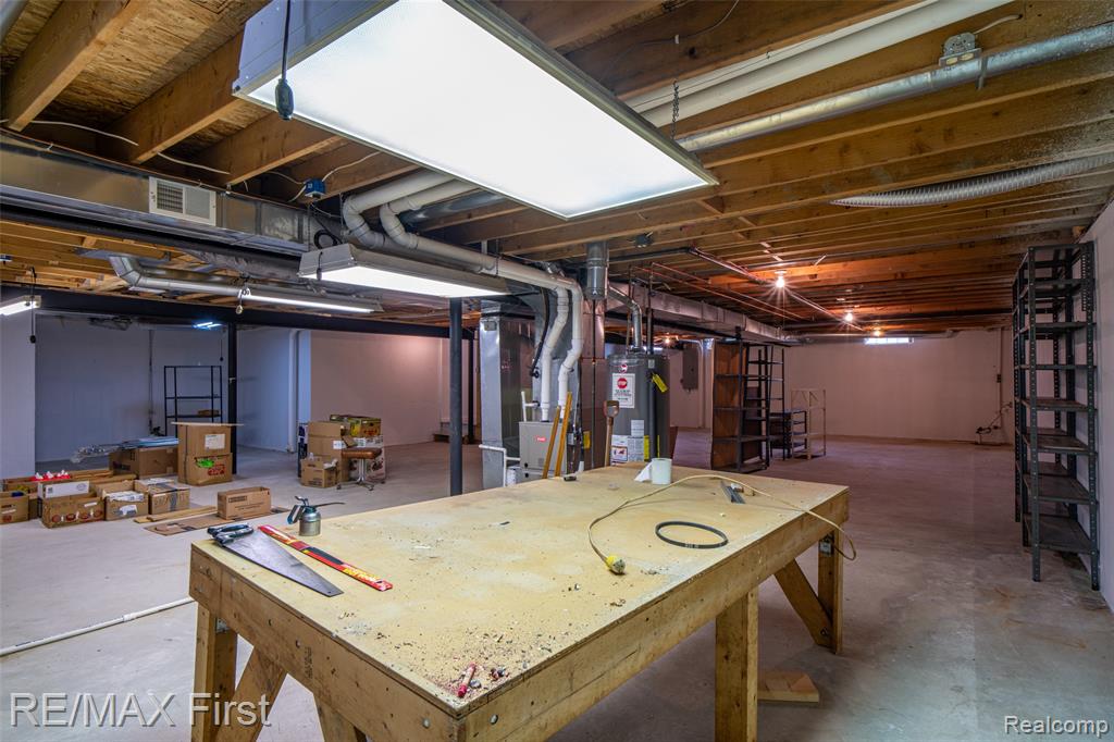 4798 WALNUT CREEK Drive, West Bloomfield, MI — Photo 48