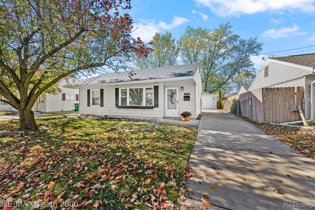 577 Brandt Street, Garden City, MI — Photo 2