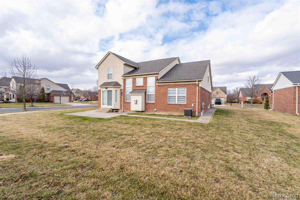 21196 Oak Ridge Drive, Clinton Twp, MI 48036 — Photo 55