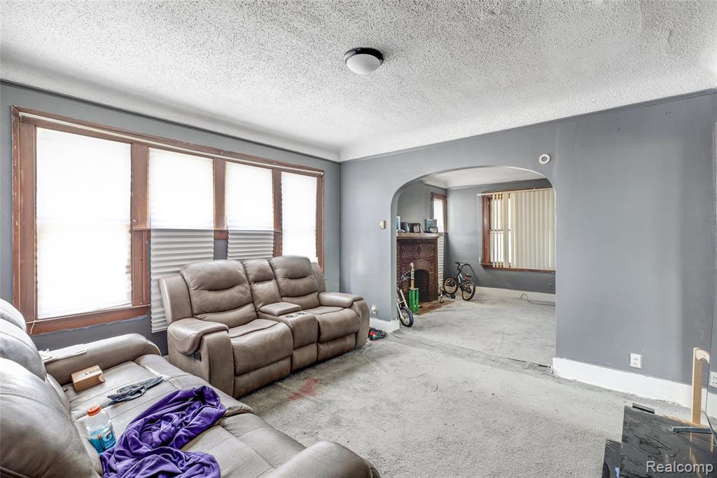 4666 Lillibridge Street, Detroit, MI 48214 — Photo 10