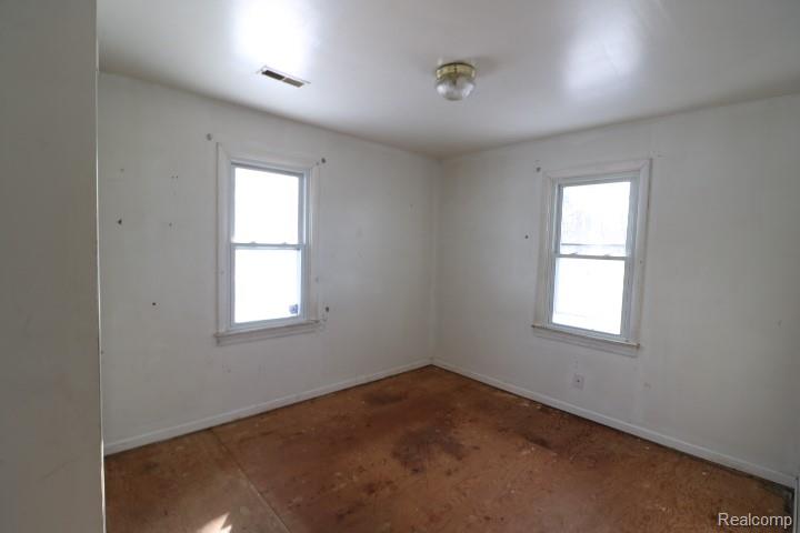 6191 Falkenbury Road, North Branch, MI 48461 — Photo 7