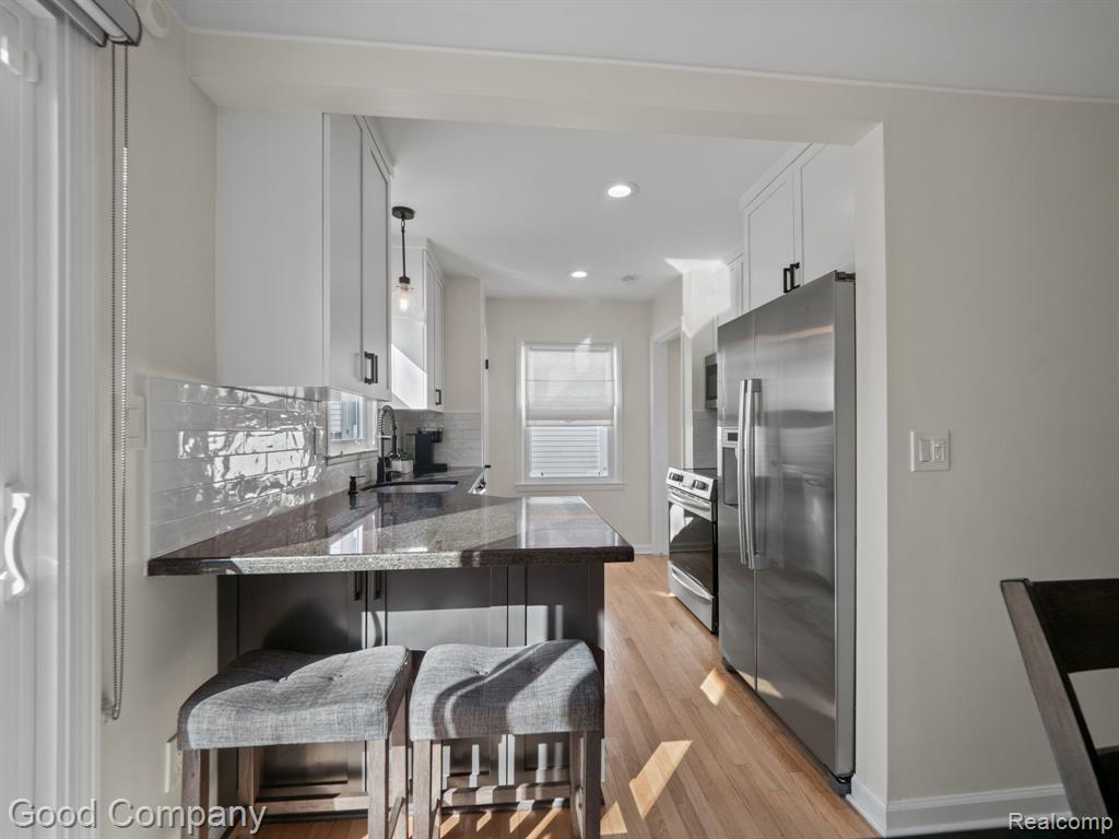 472 BENNAVILLE Avenue, Birmingham, MI 48009 — Photo 11
