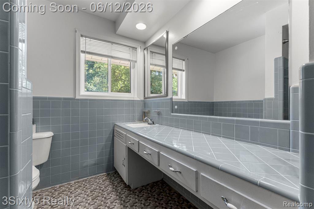 7714 Bournemouth Avenue, Grosse Ile, MI 48138 — Photo 41