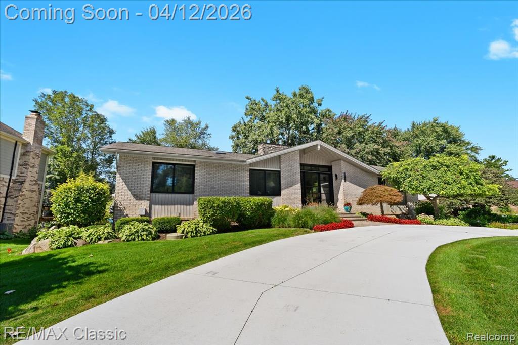 4751 Winewood Lane, Commerce Twp, MI 48382 — Photo 7