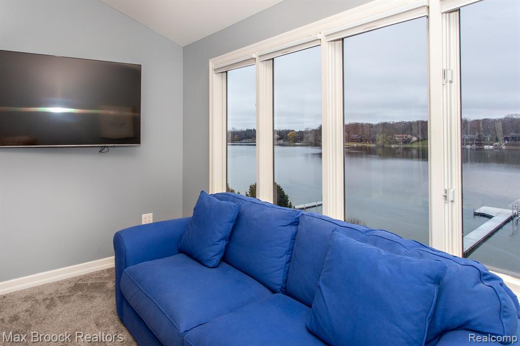 7080 Colony Drive, West Bloomfield, MI 48323 — Photo 43