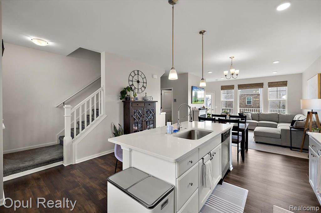 442 N WIXOM Road, Wixom, MI 48393 — Photo 16