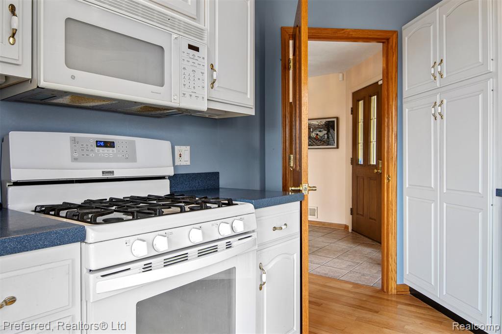 1693 Elm Road, Frankfort, MI 49635 — Photo 11