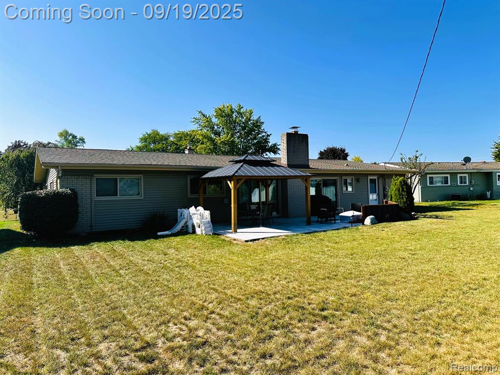 8139 Hedgeway Drive, Shelby Twp, MI 48317 — Photo 46