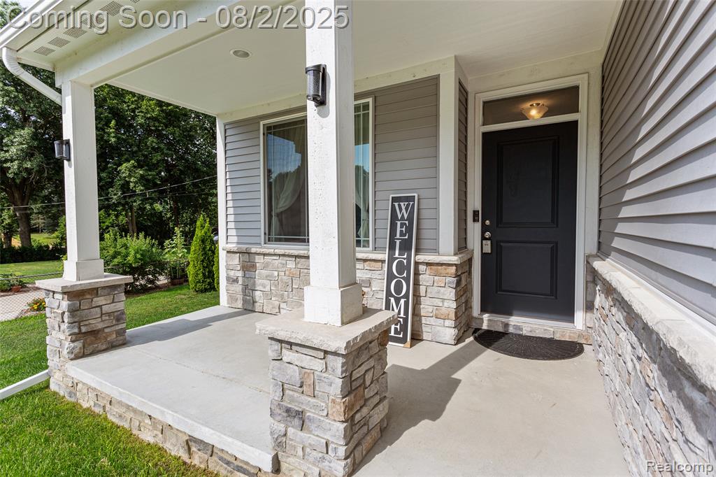 710 Pine Tree Road, Lake Orion, MI 48362 — Photo 5