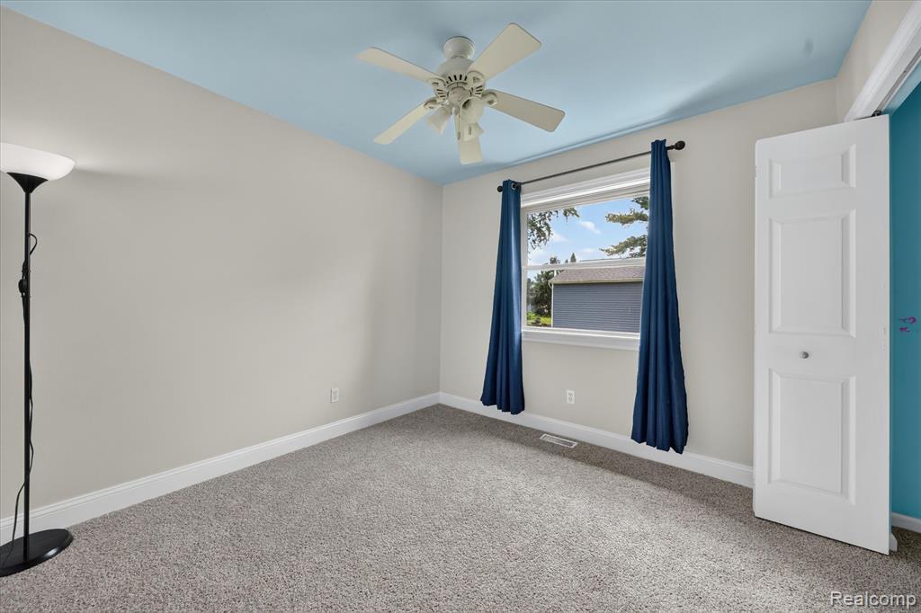 6409 Hollyhock Trail, Brighton, MI 48116 — Photo 17