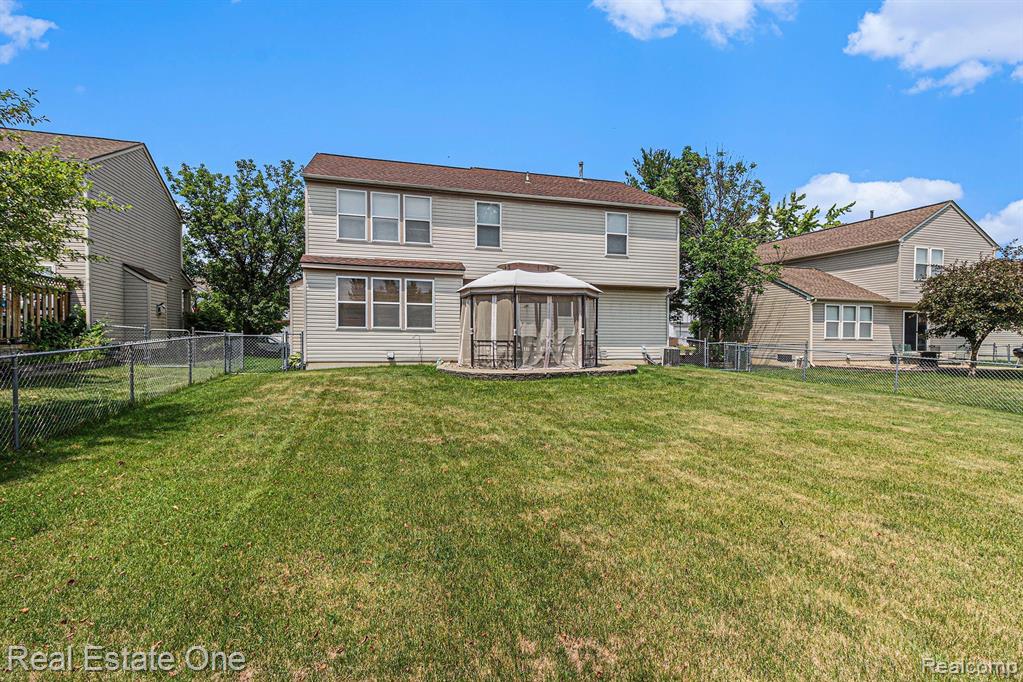 7806 PAINT CREEK Drive, Ypsilanti, MI 48197 — Photo 28