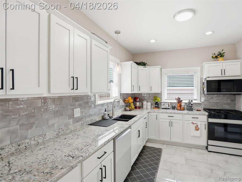 18043 Wisconsin Street, Detroit, MI 48221 — Photo 14