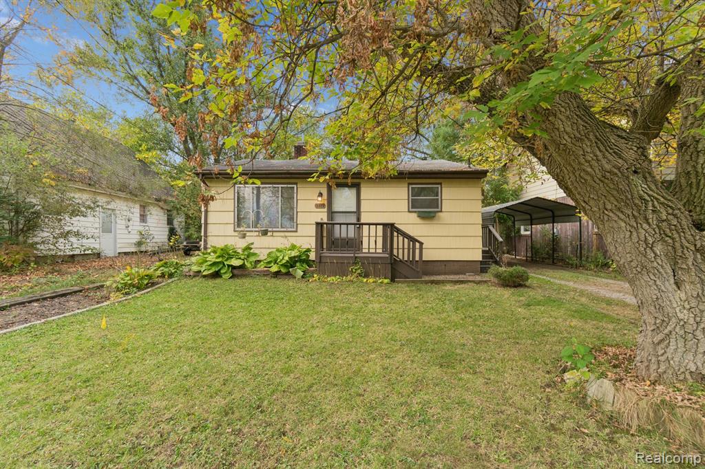 4425 Lenrose Avenue, Flint, MI 48532 — front exterior