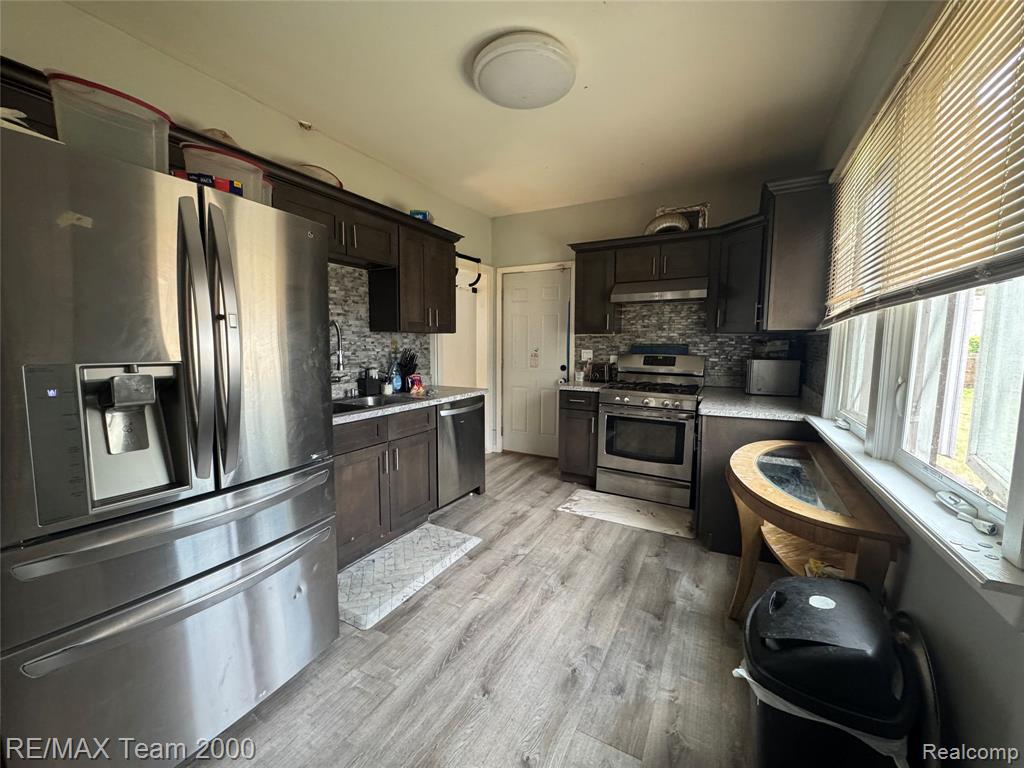 6815 Mettetal Street, Detroit, MI 48228 — Photo 8