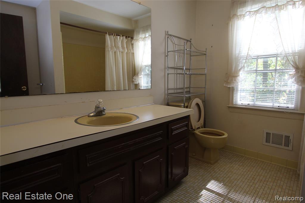 3961 Will O Way Lane, West Bloomfield, MI 48323 — Photo 26