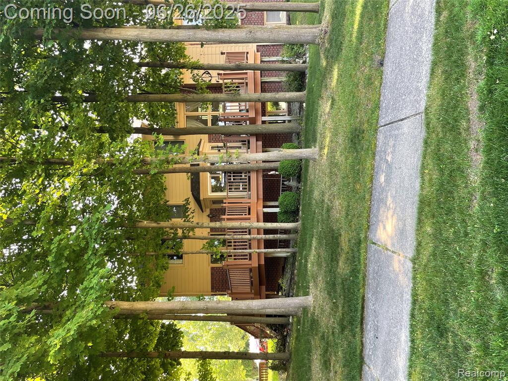 537 Bloomer Ridge Drive, Rochester, MI 48307 — Photo 11