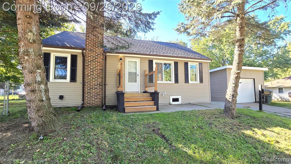 3242 Tenny Street, Lansing, MI 48910