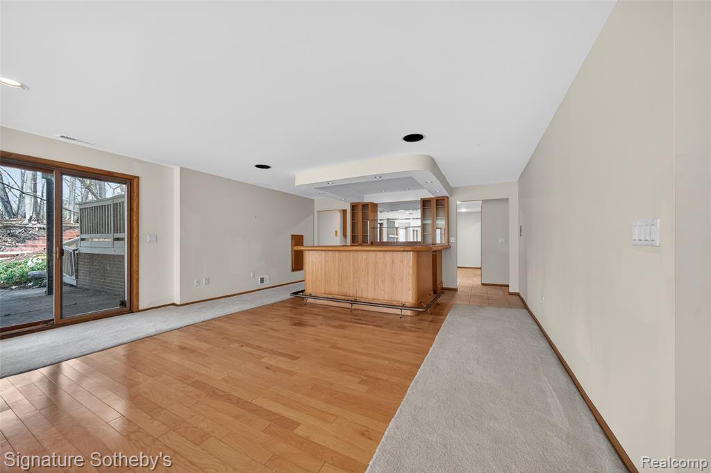 2131 Birchwood Way, Bloomfield Hills, MI 48302 — Photo 45