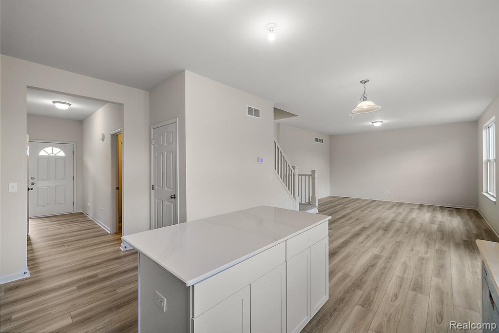 51794 Maple Leaf Drive, Macomb, MI 48042 — Photo 7