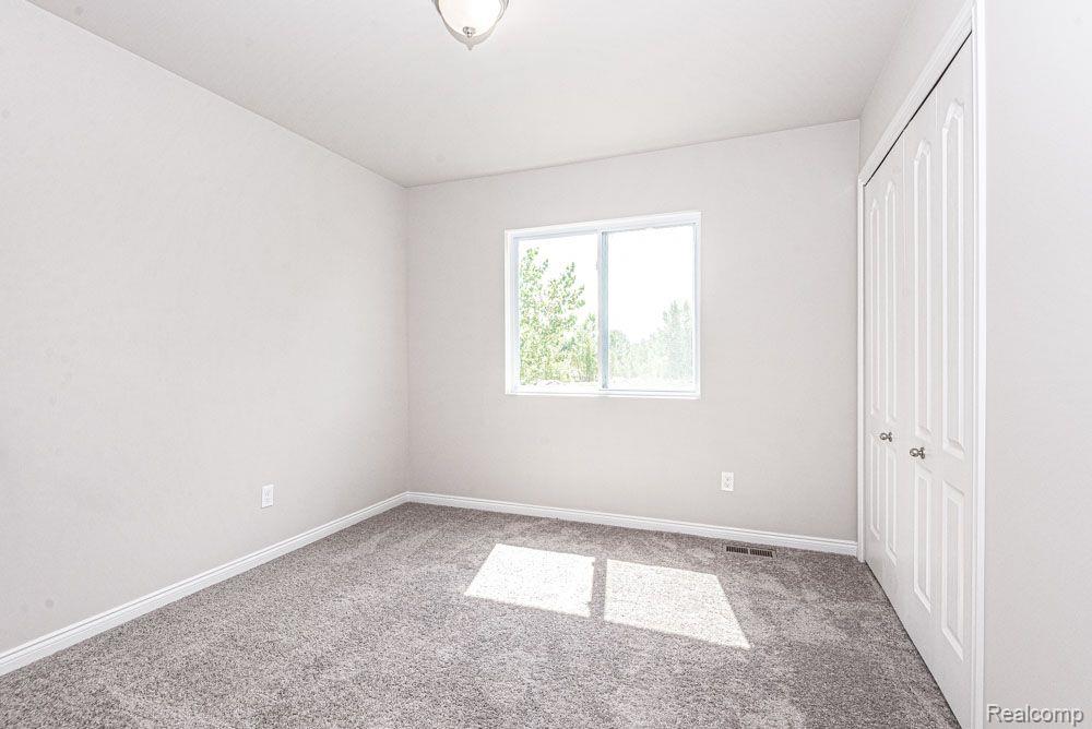 135 Parker Lane, Ortonville, MI 48462 — Photo 23