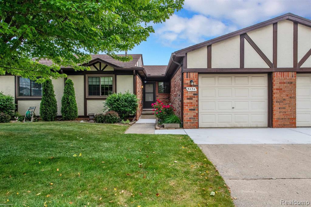 5434 Bowden Court, Warren, MI 48091 — front exterior