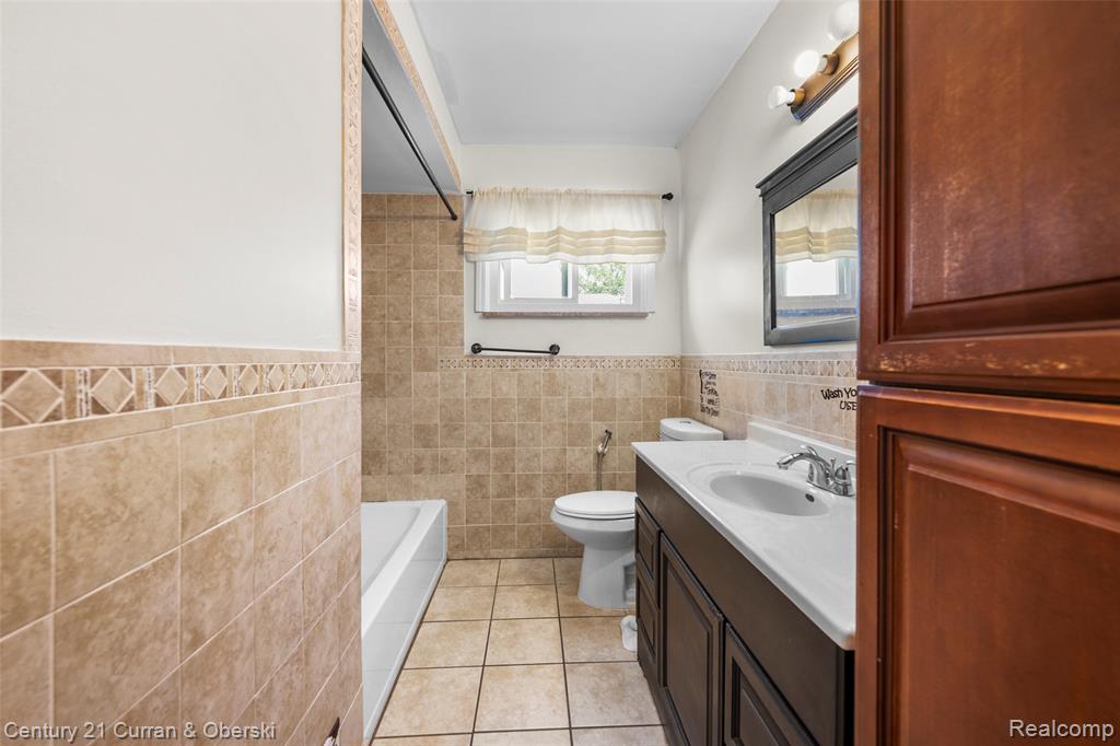 7428 Kingsbury, Dearborn Heights, MI 48127 — Photo 11