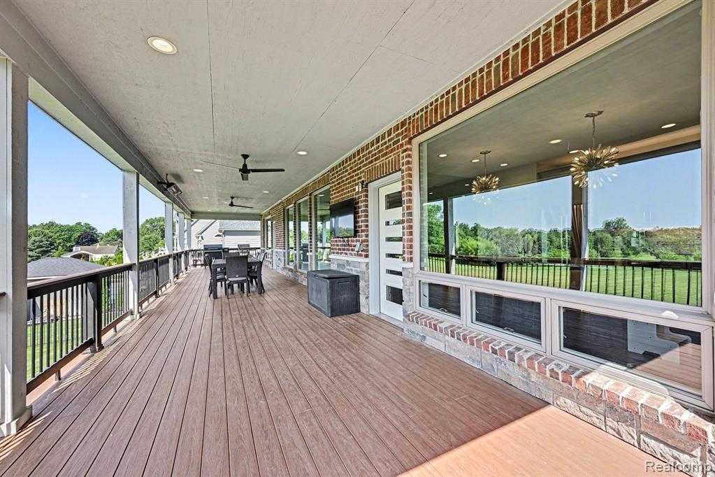 2943 Sleeth Road, Commerce Twp, MI 48382 — Photo 42