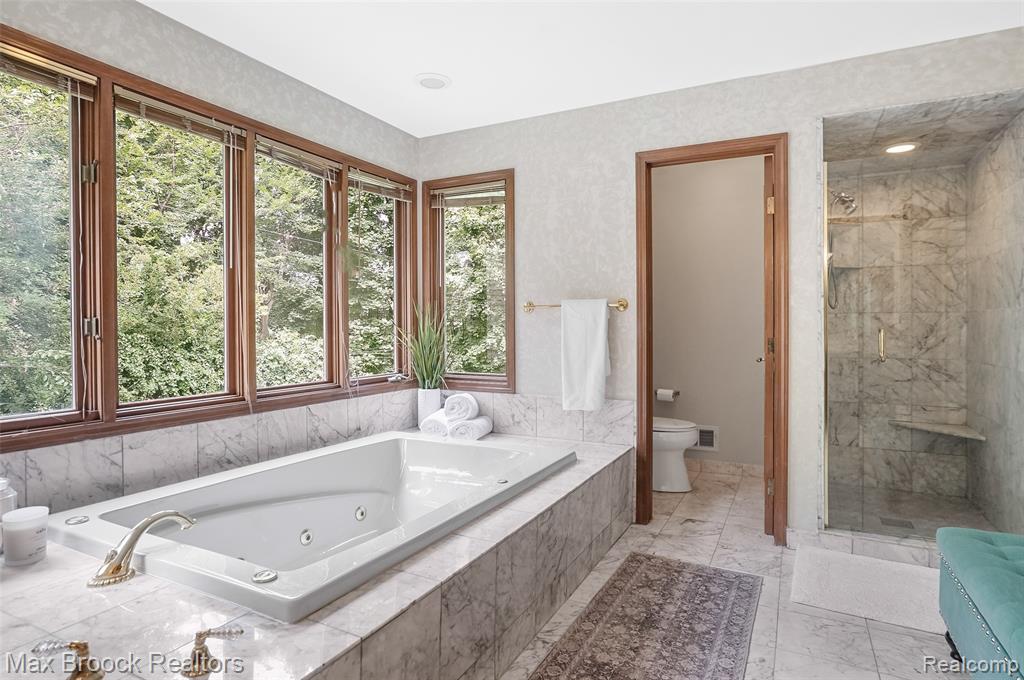 60 Kingsley Manor Drive, Bloomfield Hills, MI 48304 — Photo 43