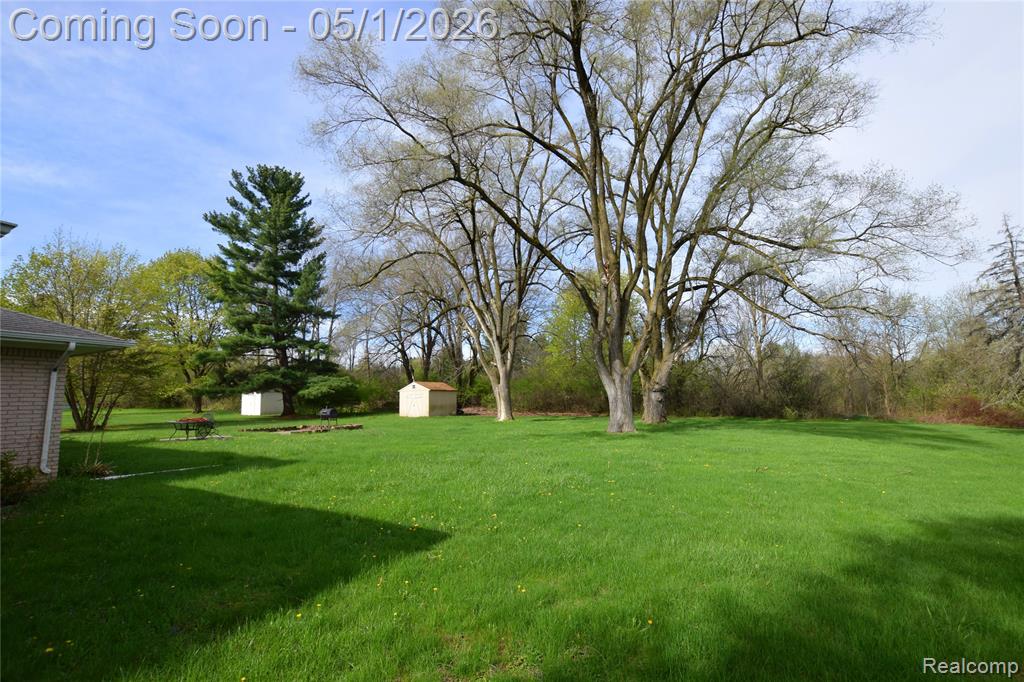 1455 Sun Terrace Drive, Flint, MI 48532 — Photo 16