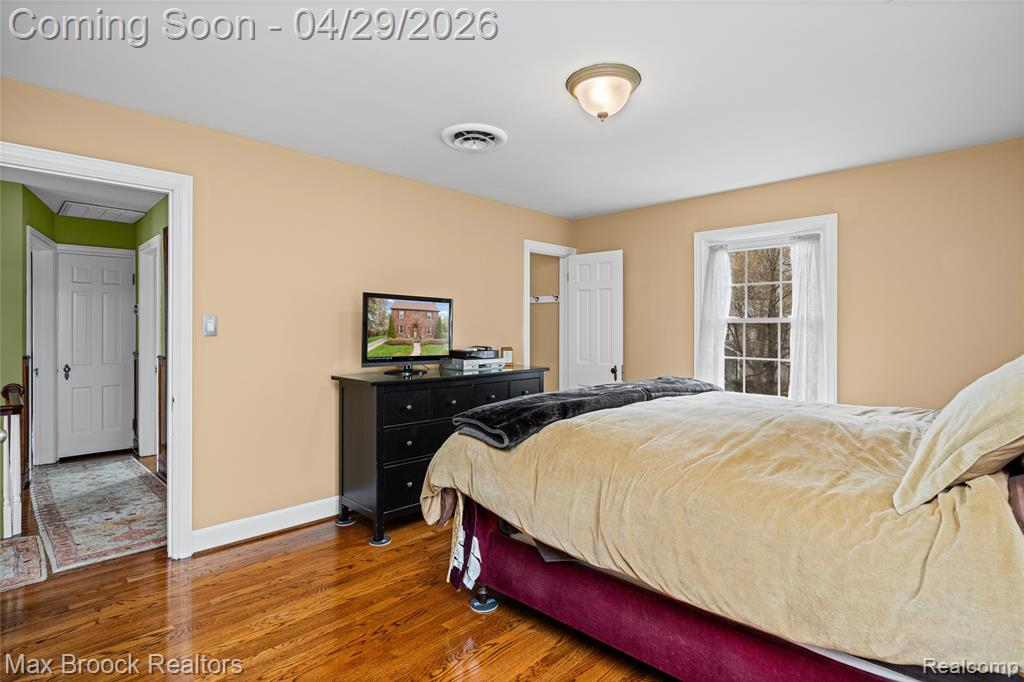 938 LAKEPOINTE STREET, Grosse Pointe Park, MI 48230 — Photo 33