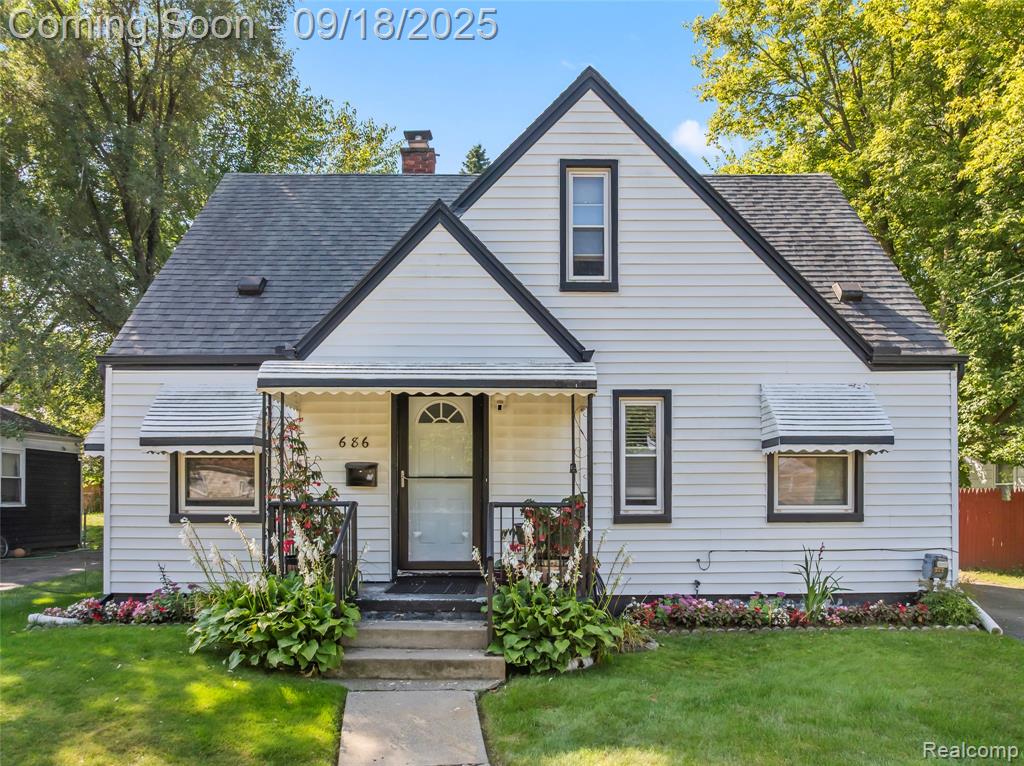 686 4th Avenue, Pontiac, MI 48340 — Photo 2