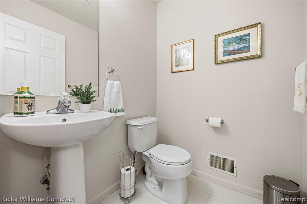 882 Natures Cove Court, Wixom, MI 48393 — Photo 16