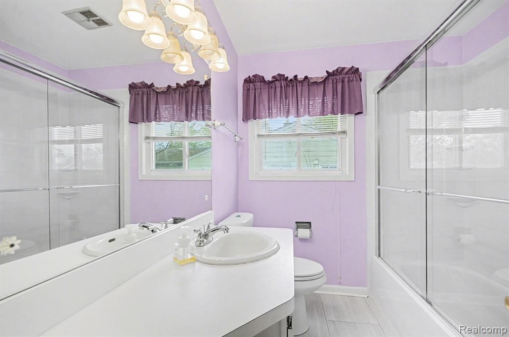 74 E Colgate Avenue, Pontiac, MI 48340 — Photo 11